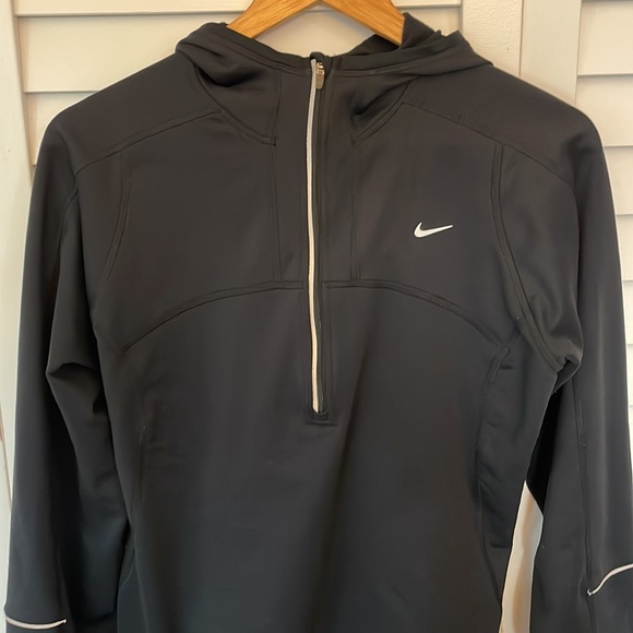 Nike running dri-fit hooded throw over - Picture 2 of 9